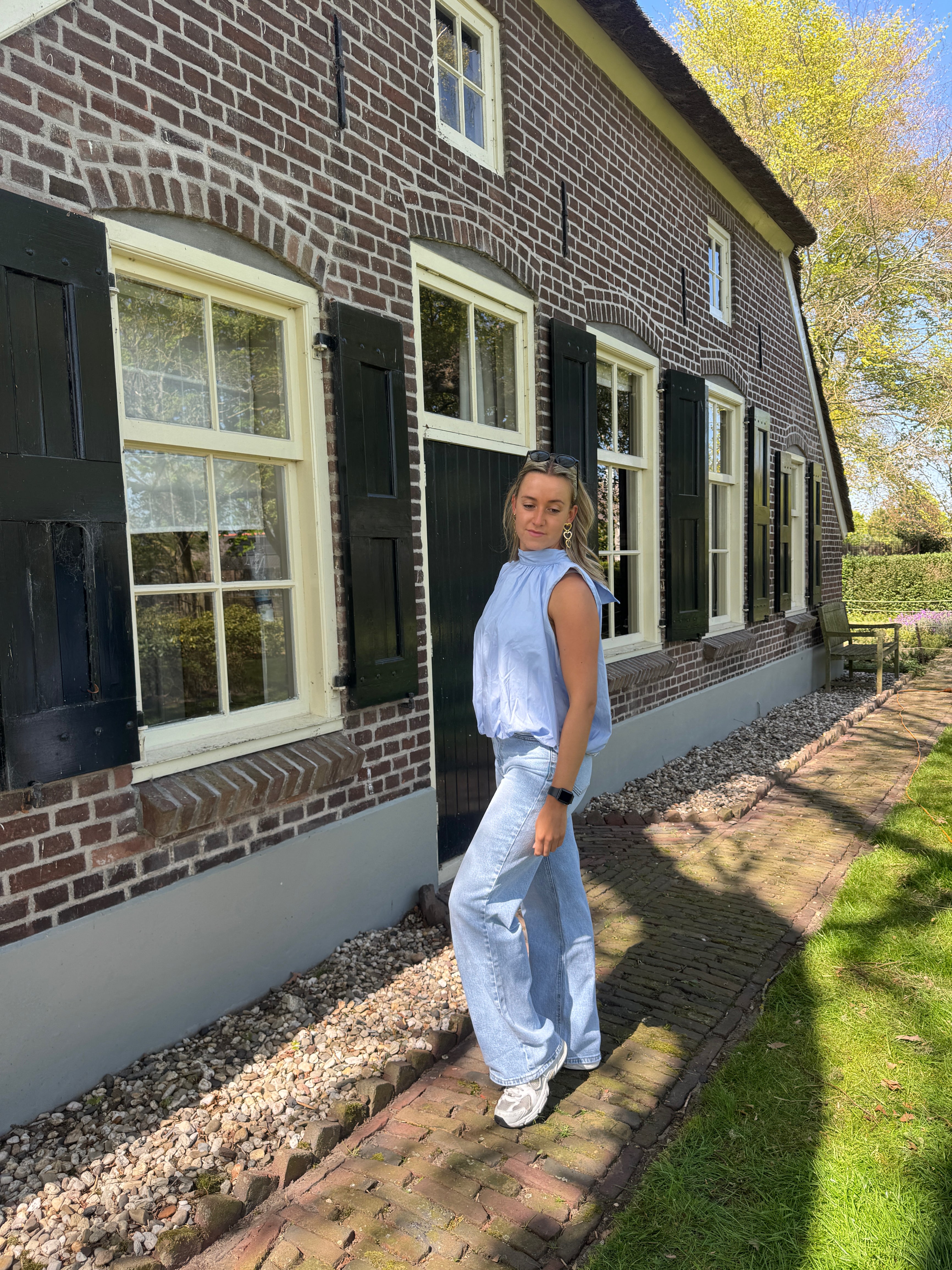 Willemijn top met open rug